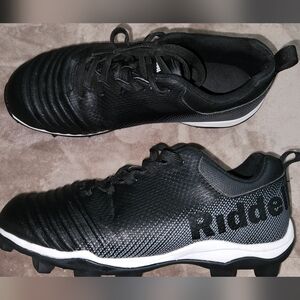 Riddell Edge Low Black/White Men's Athletic Football Cleats